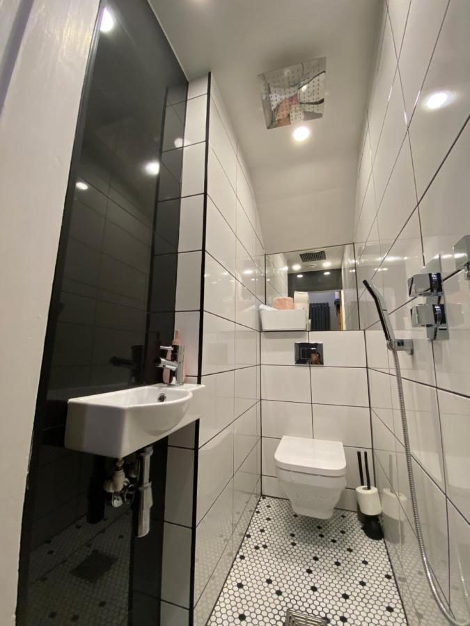 דירות אדינבורו Lovely 3 Bed With Jacuzzi, Close To Airport, Driveway, Wifi מראה חיצוני תמונה